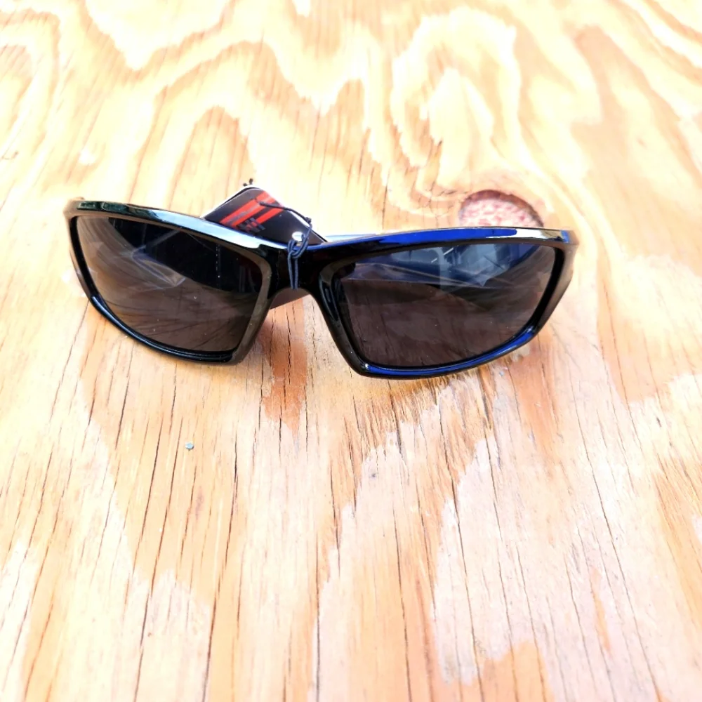 Hhan Stylish Black Sunglasses Mens - Picture 3 of 12